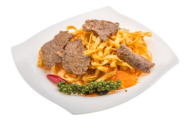 Fried noodles with beef