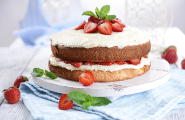 Delicious biscuit cake with strawberries