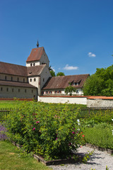 Fototapeta na wymiar Insel Reichenau - Kloster in Mittelzell 4