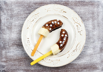 Bananas with chocolate