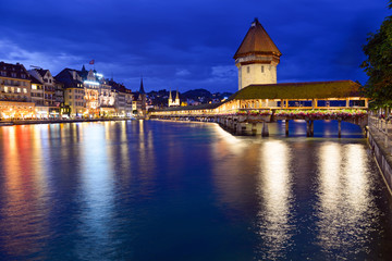 Fototapeta na wymiar Kapellbrücke Luzern