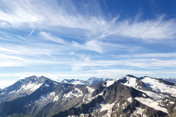 Fototapeta na wymiar Catena montuosa delle alpi