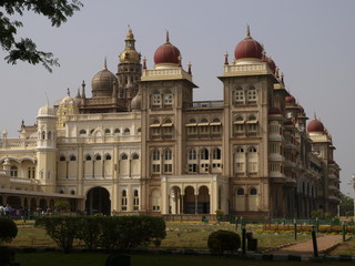 Fototapeta na wymiar Palacio Real de Mysore (India)