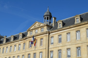 Fototapeta na wymiar Hôtel de ville de Caen (Normandie)