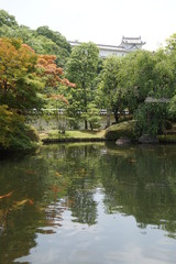 Fototapeta na wymiar 新緑の好古園と姫路城