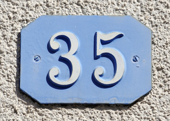 Hausnummer 35