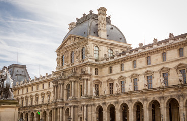 Fototapeta na wymiar Exterior of a historical townhouse in Paris