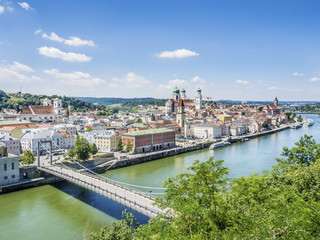 Fototapeta na wymiar View to Passau