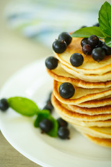 pancakes with currants