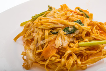Fried noodles with vegetables