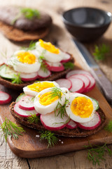 sandwich with egg radish cucumber