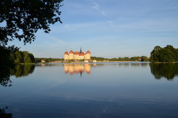 Fototapeta na wymiar Barockschloss Moritzburg