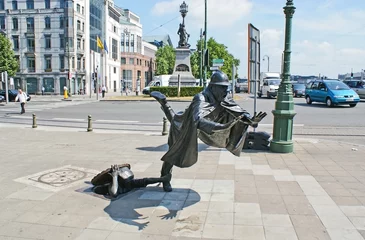 Die ungewöhnliche Statue