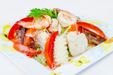 thai vermicelli and seafood dress salad