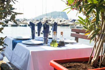 Serving table outdoor