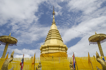 Fototapeta premium Pagoda at Wat Doi Kham