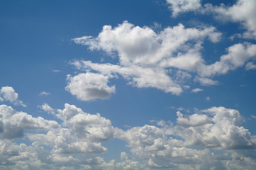 clouds in the blue sky