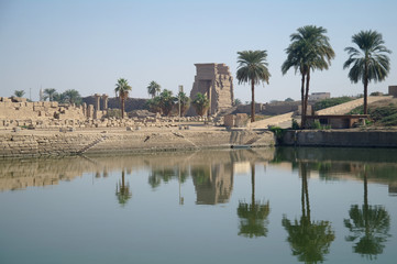 Sacred lake in Karnak