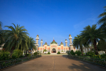 Fototapeta na wymiar Historical Pattani Capital Mosque