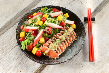 Spring salad with salmon sashimi