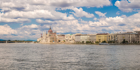 Fototapeta premium Budapest Royal Palace morning view.