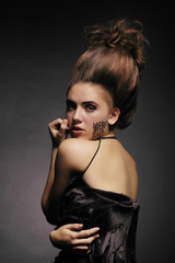 Naklejka premium fashion lady with bodyart