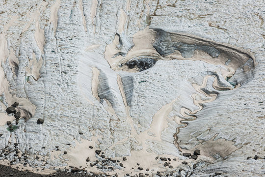 M&auml;andernder Gletscherfluss im Gornergletscher, ob Zermatt, Wallis, Schweiz