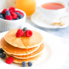 Pancakes with berries