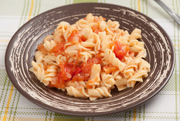fusilli pasta with tomato sauce
