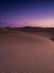 Naklejka premium Morgendämmerung in den Dünen von Maspalomas auf Gran Canaria