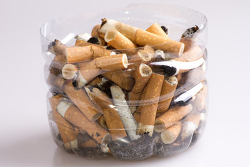 Colillas de cigarrillos