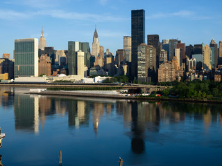 Fototapeta na wymiar New York City Midtown Skyline with United Nations-21
