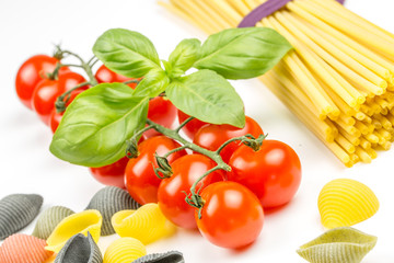 Spaghetti and tomatoes with basil