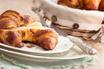 Croissants / German laugencroissants 