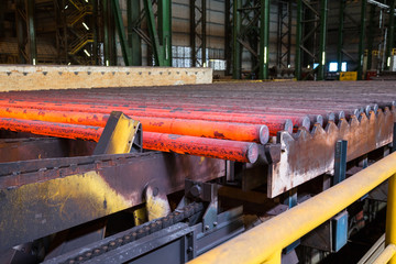 hot steel on conveyor © Volodymyr Herasymov