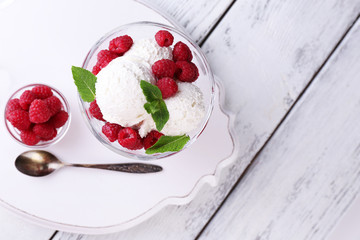Creamy ice cream with raspberries