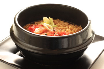 korean food, kimchi and ramen noodles