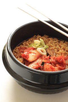 korean food, kimchi and ramen noodles