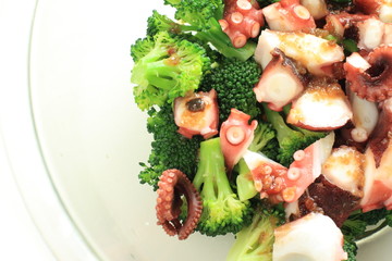 preparation of octopus and broccoli salad