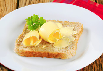 Sandwich bread with butter
