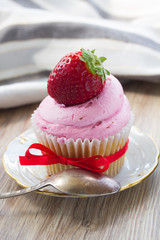 cupcake with strawberry