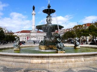 Fontaine - Place Dom Pedro IV - Lisbonne - Portugal