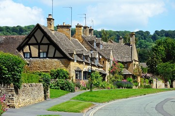 Village street, Broadway © Arena Photo UK