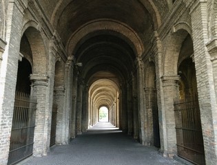 Archi e volte del Palazzo della Pilotta di Parma
