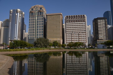 Fototapeta premium Small pond in the City of Abu Dhabi