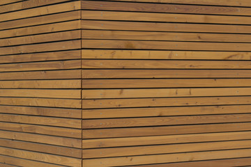 Holzwand mit Eck