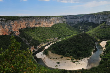 Fototapeta na wymiar Gorges de l'Ardèche,méandre,