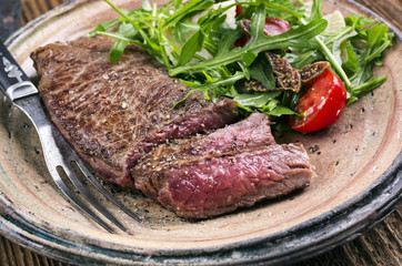 Grillsteak auf Teller