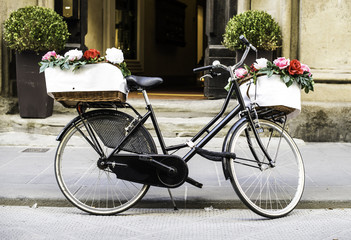 Fototapeta na wymiar Italian vintage bicycle