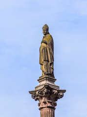 Obraz premium statue of bishop in freiburg